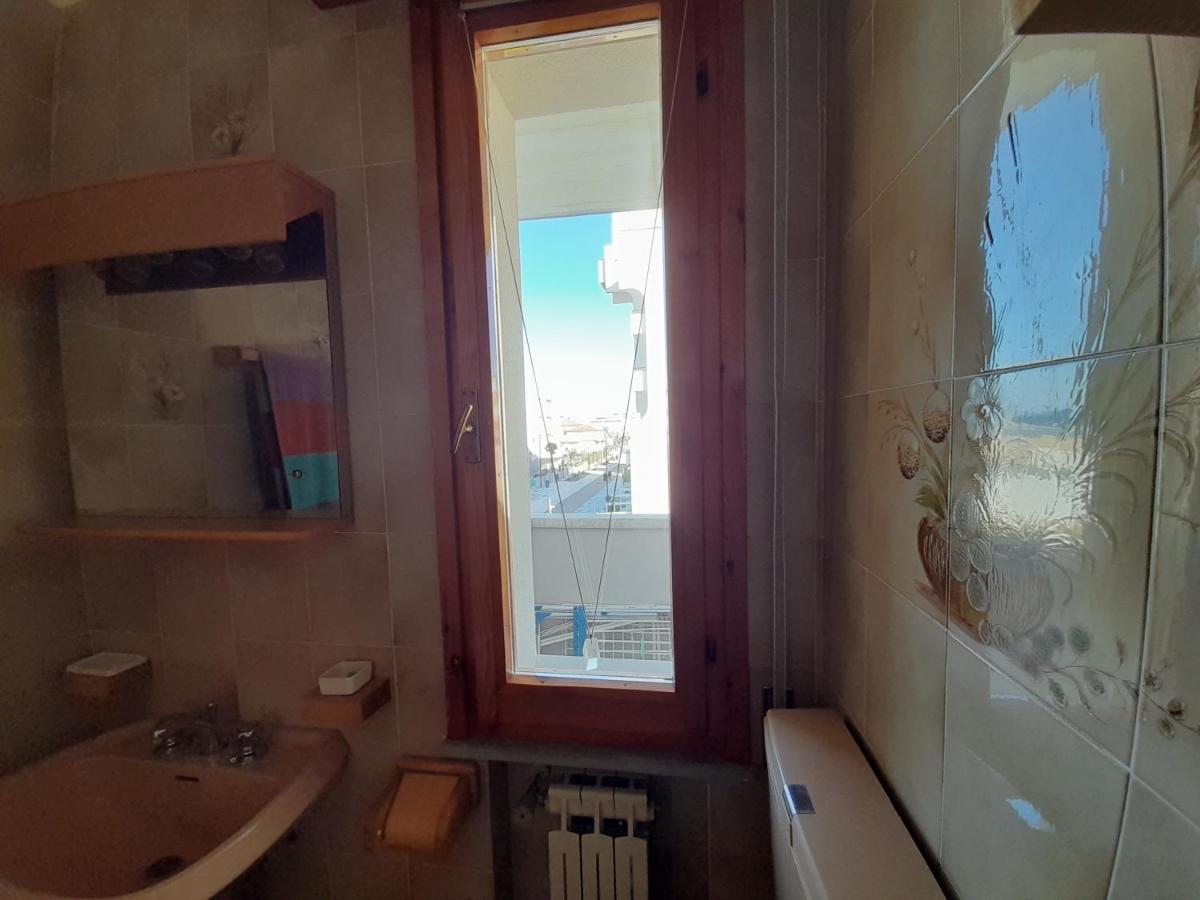 Appartamento Vista Mare Viserbella, Vicissimo Alla Fiera Ріміні Екстер'єр фото